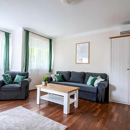 Lisznyai - A Nagyerdo Szelen Apartmán